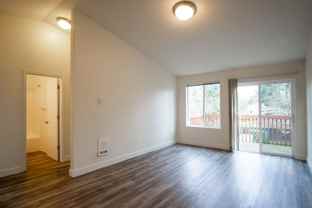 130 Se 105th Ave #G2 - Photo 1 of 1