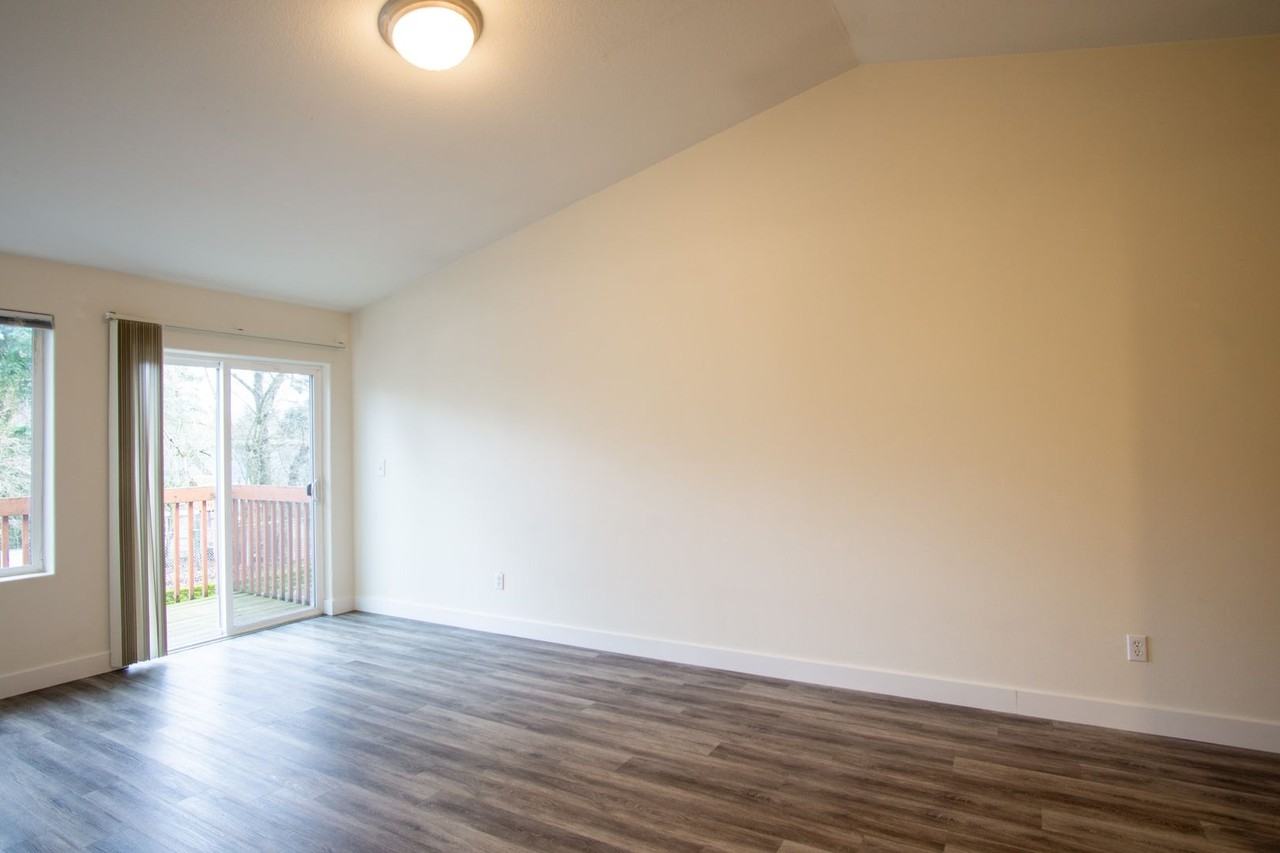 130 Se 105th Ave #G2 - Photo 2 of 15