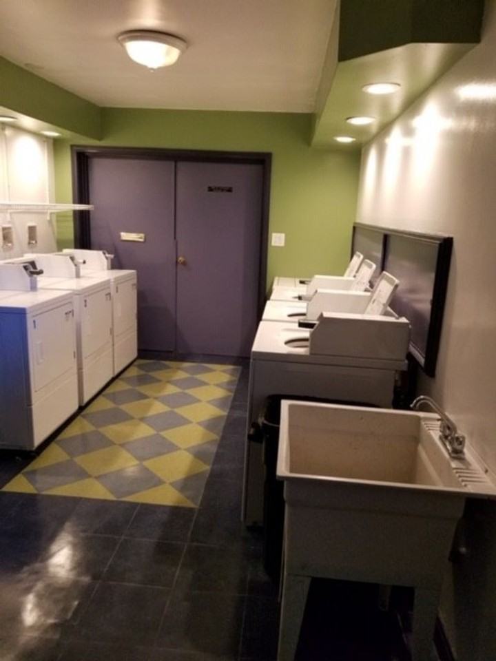 140 E Lake St #06B - Photo 7 of 9