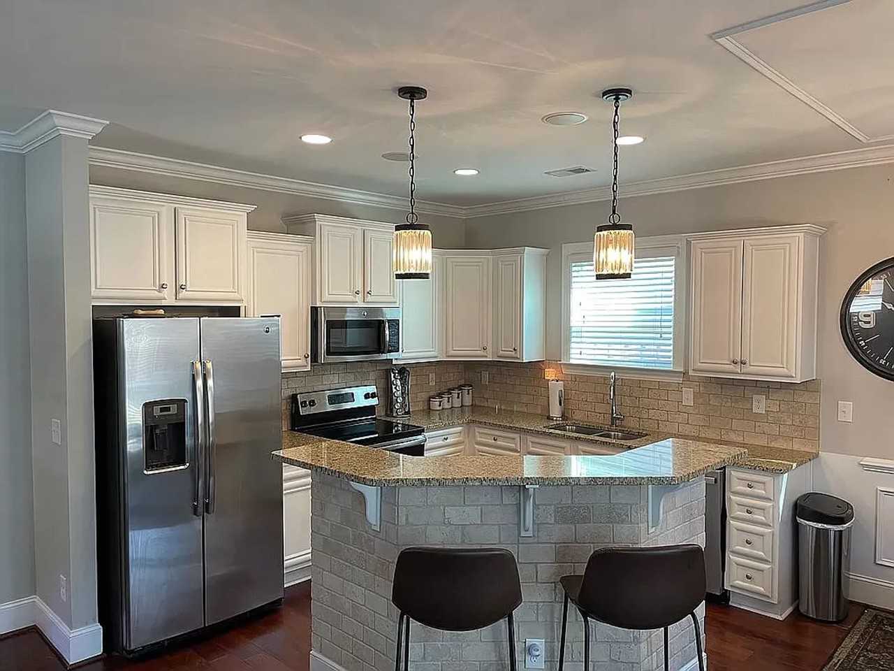 237 Claudia Drive - Photo 3 of 20