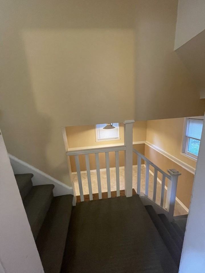 918 Sylvan Avenue - Photo 6 of 21