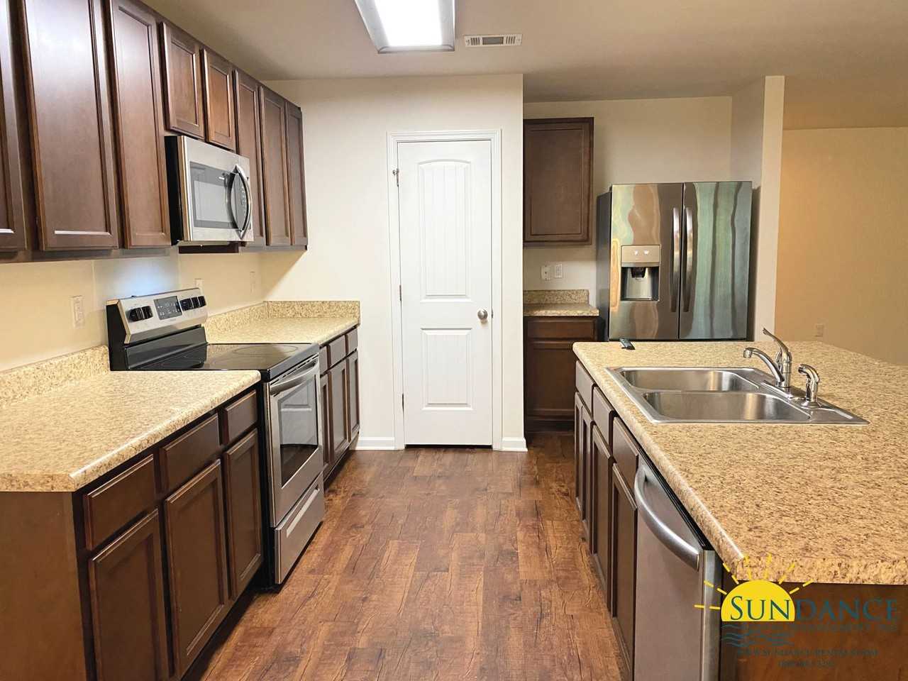 4636 Plover Dr - Photo 5 of 17