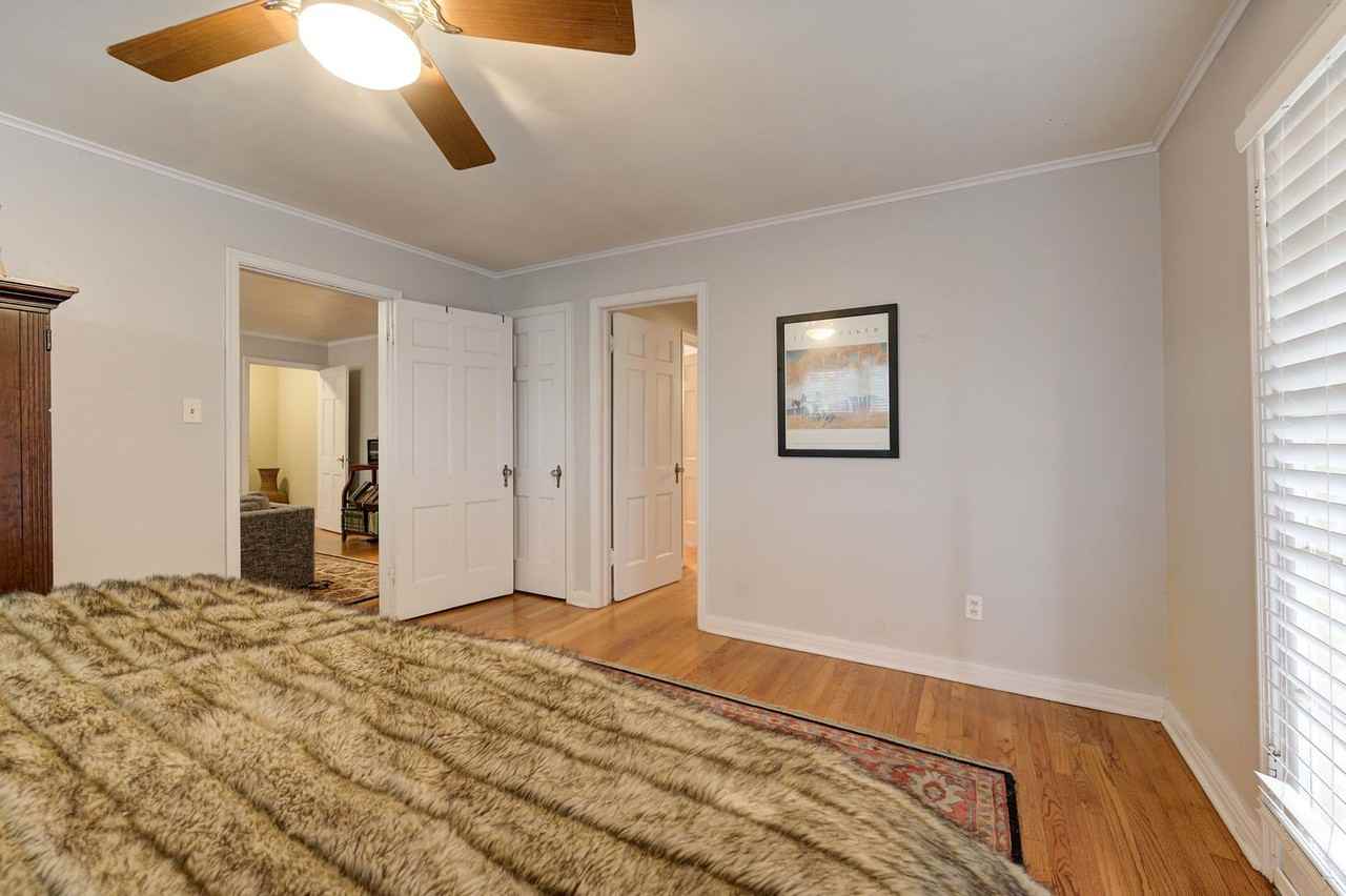 909 Nw 36th Ter - Photo 2 of 11