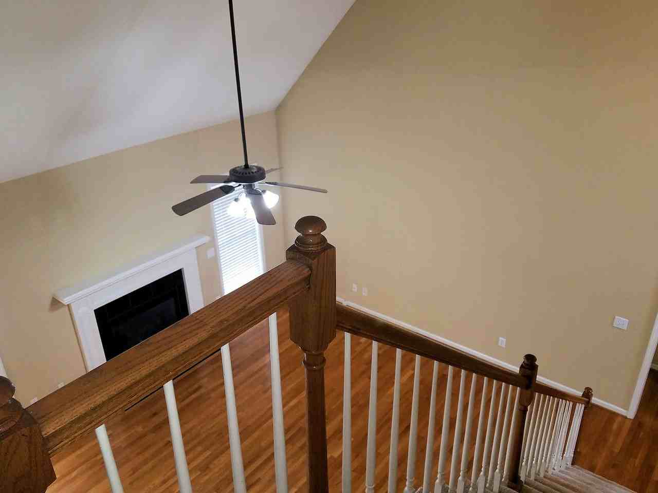 100 Montauk Ct - Photo 4 of 25