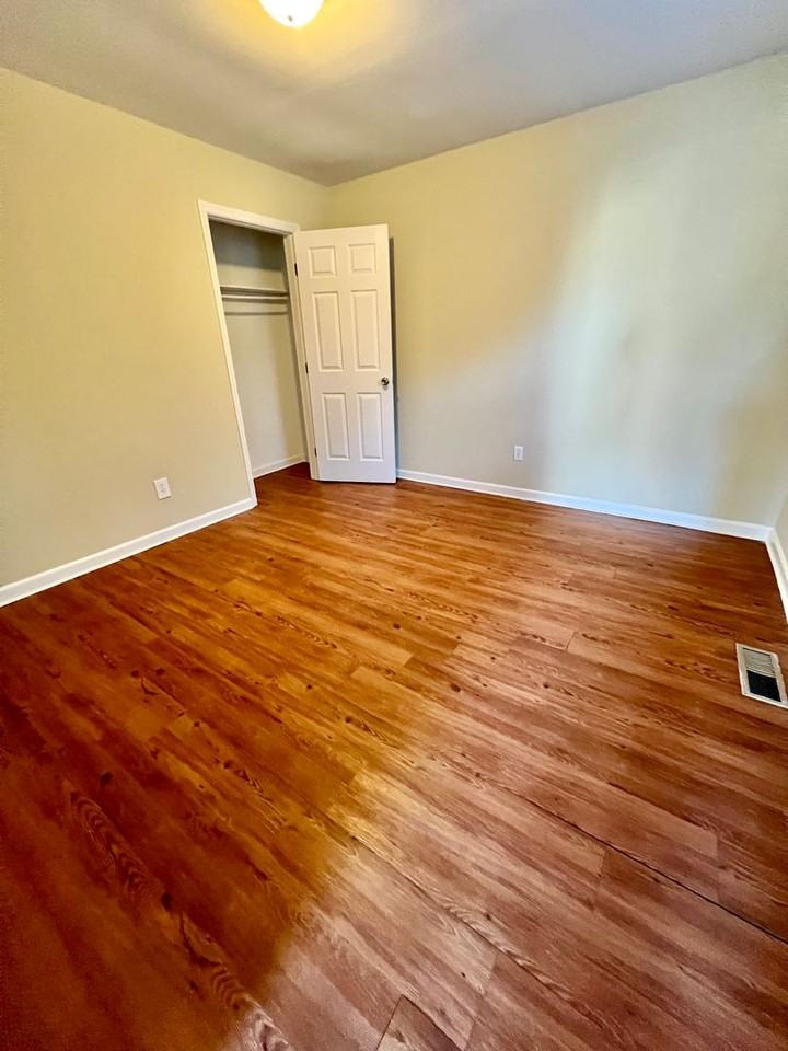 312 Moss Rose Ct - Photo 4 of 10