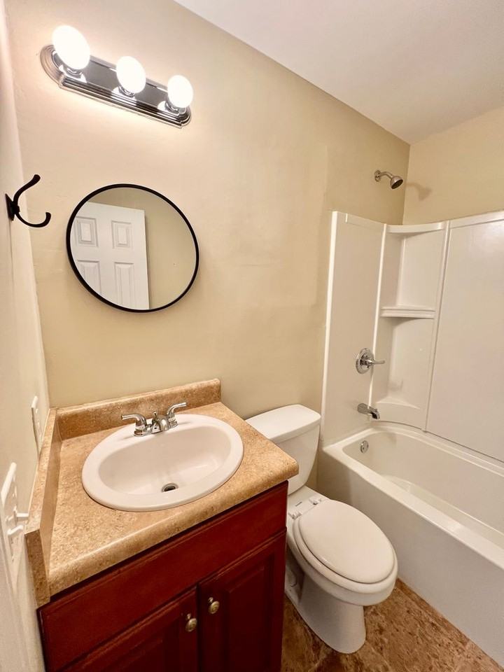 312 Moss Rose Ct - Photo 5 of 10