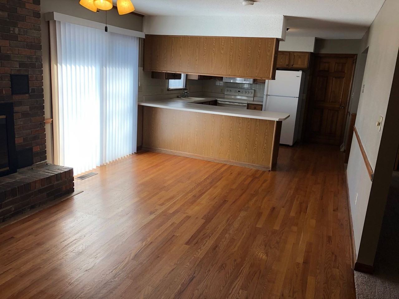 3913 Rustic Ln - Photo 5 of 34