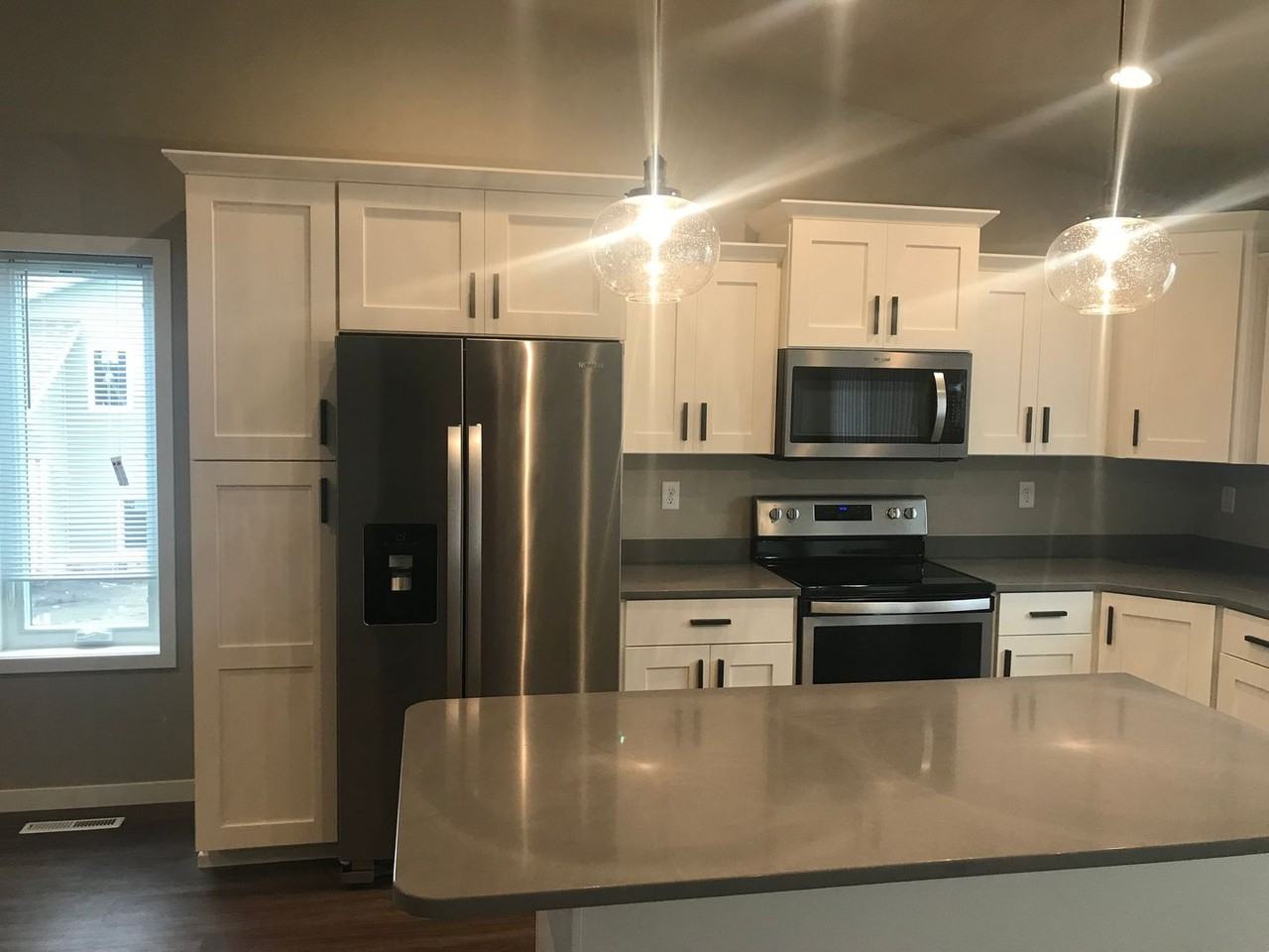 3840 16th St S - Photo 3 of 23