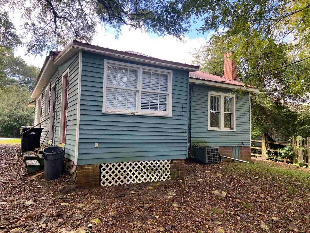 415 Broad St - Photo 2 of 12