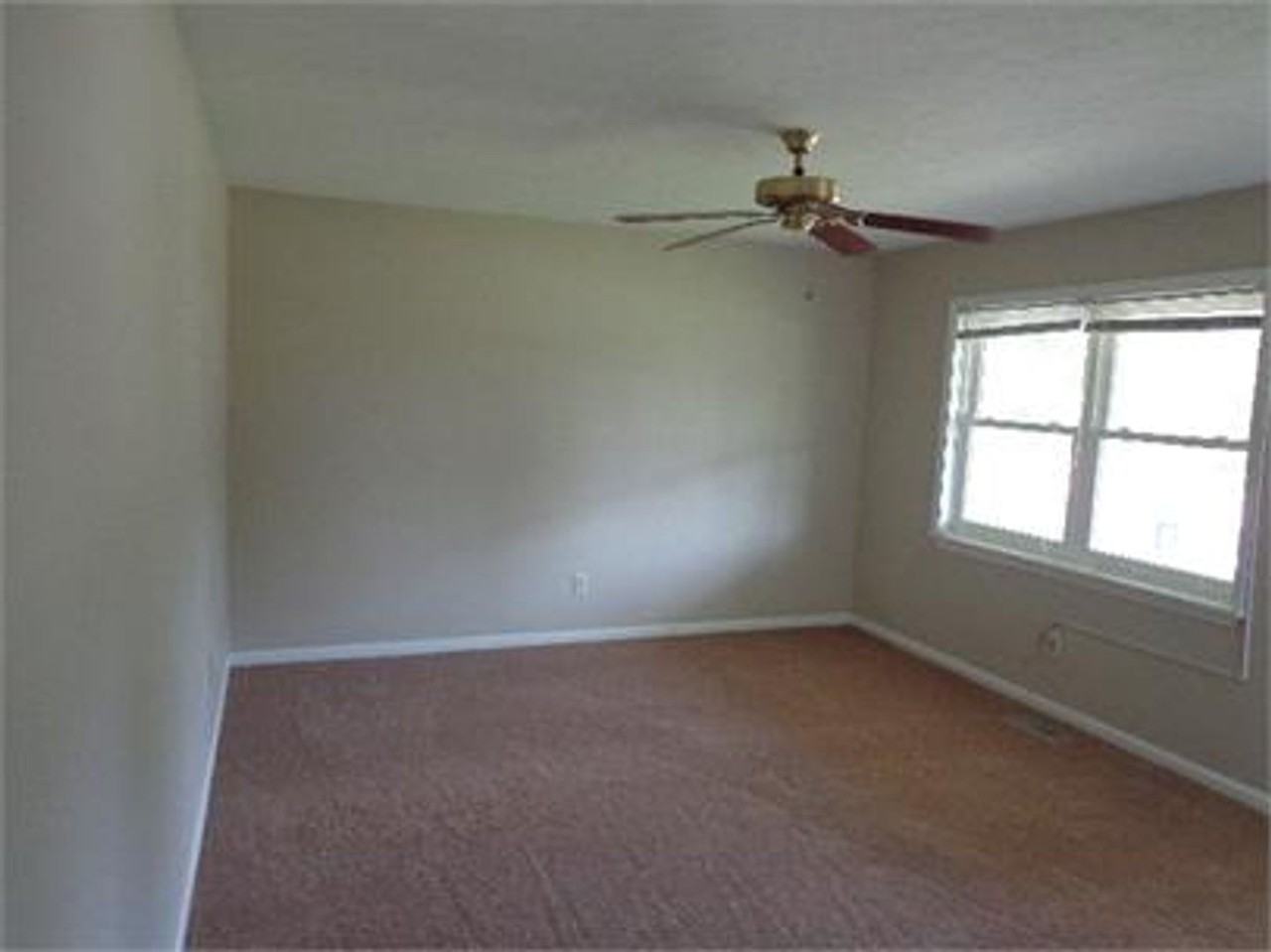 114 Antler Dr - Photo 4 of 8