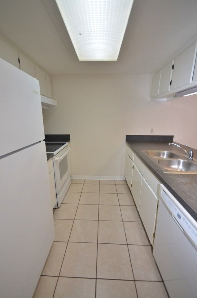 4037 Sw 21st Rd - Photo 7 of 20