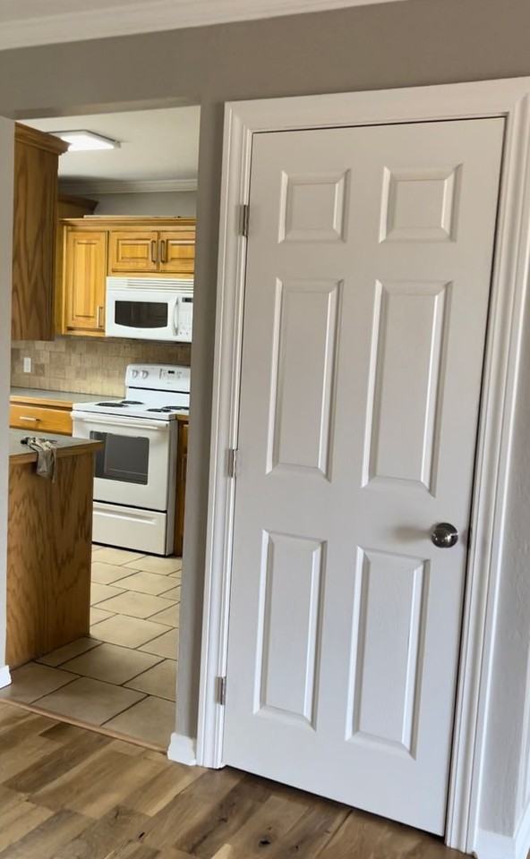 601 W Cottage St - Photo 4 of 7