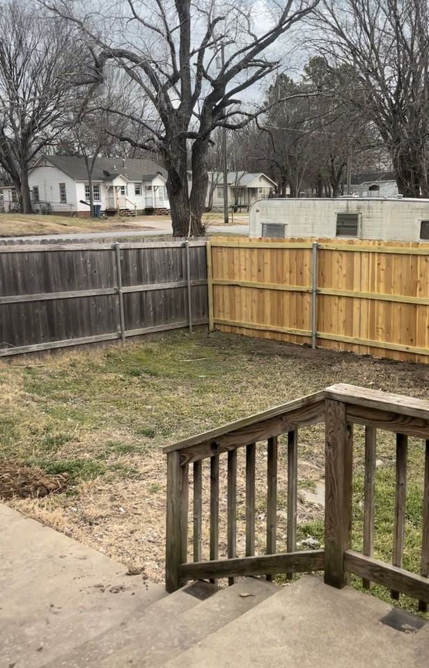 601 W Cottage St - Photo 5 of 7