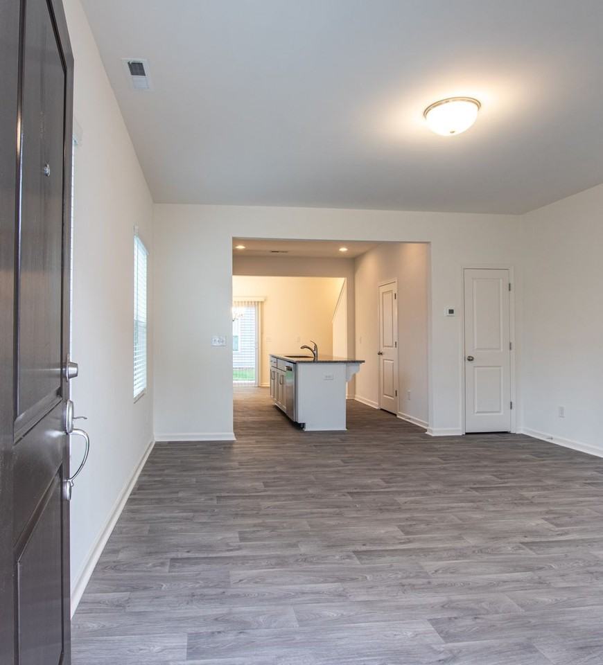 14147 Clayborn St - Photo 2 of 20