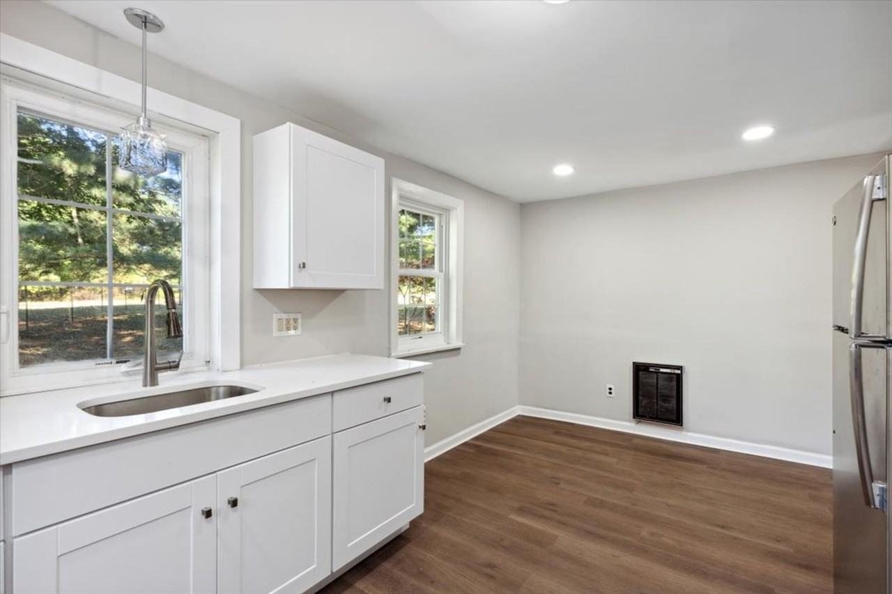 3539 Skippack Pike - Photo 3 of 22