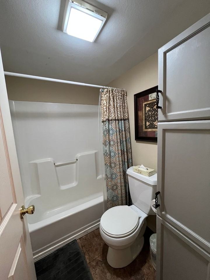 680 Fall Creek Dr - Photo 4 of 21