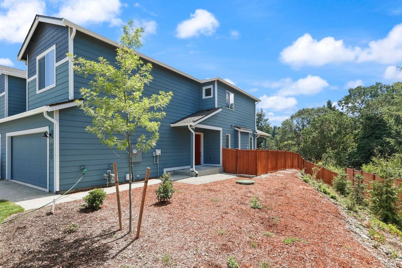 7801 24th Ct Se - Photo 2 of 26