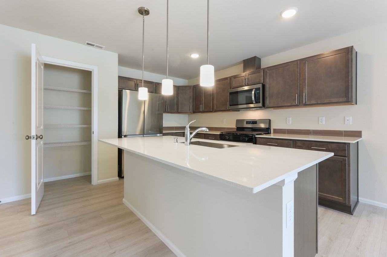 7801 24th Ct Se - Photo 5 of 26