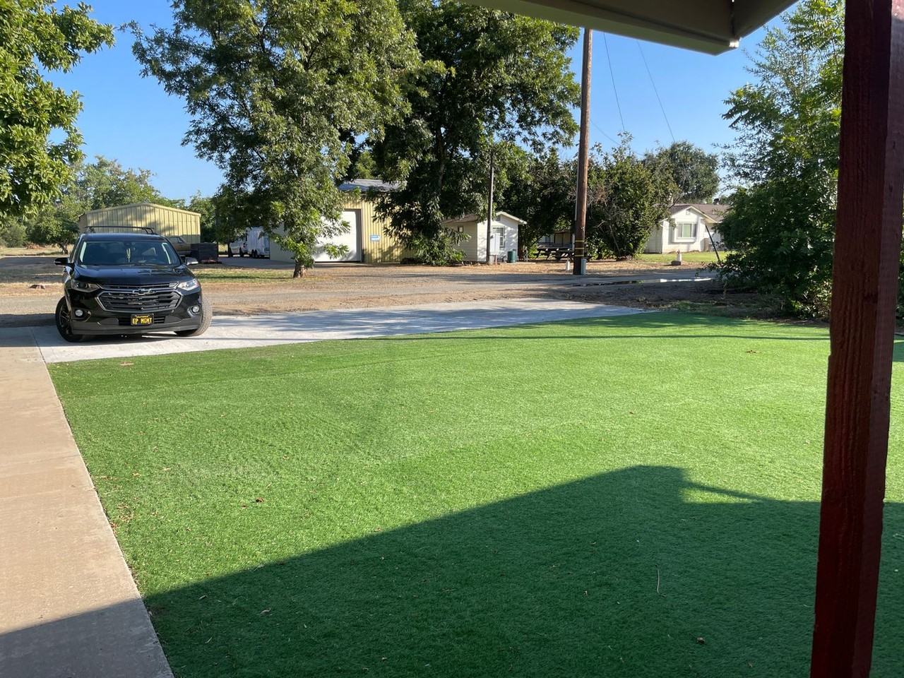 24107 Electric Ave - Photo 2 of 28