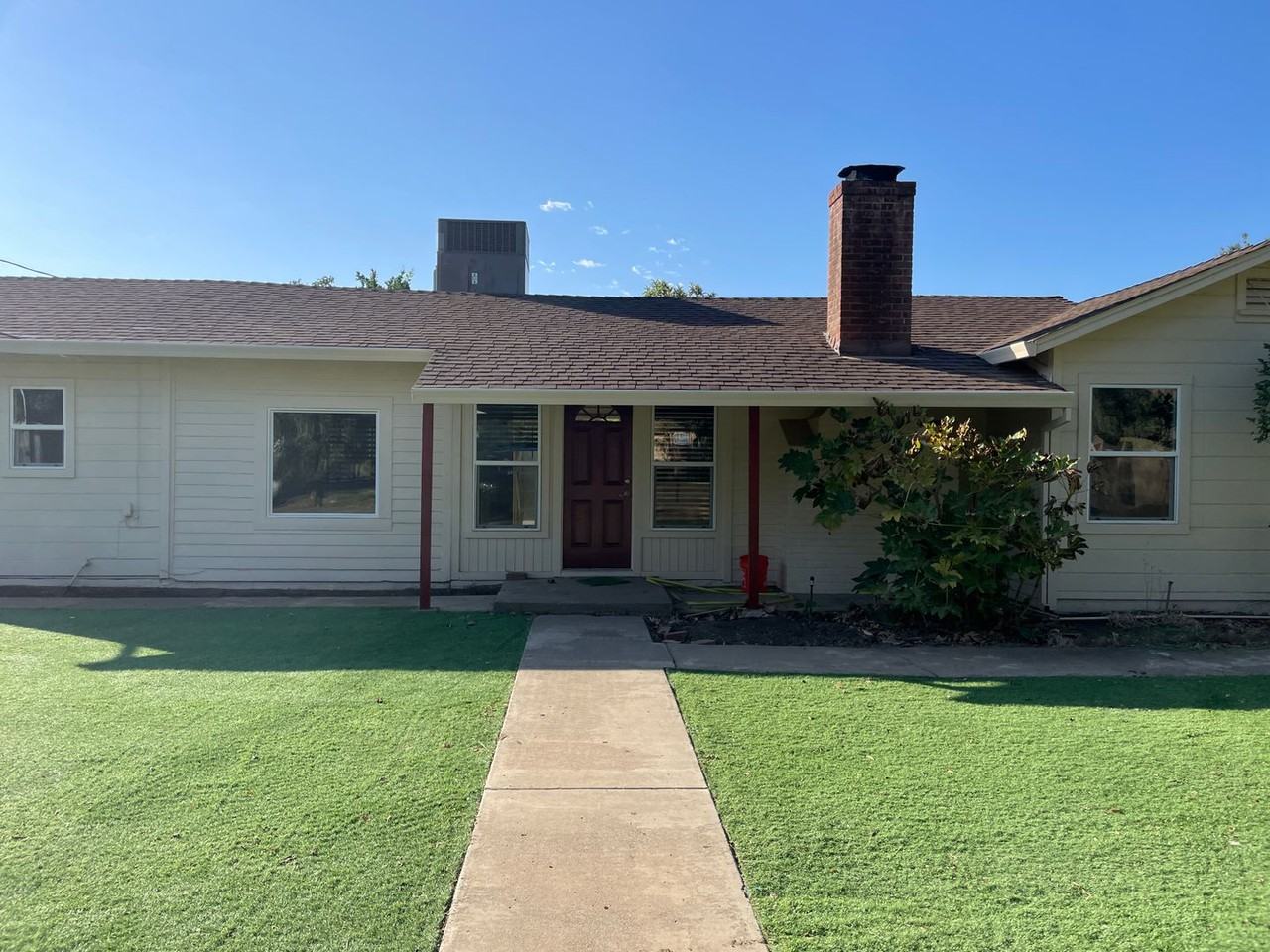 24107 Electric Ave - Photo 3 of 28