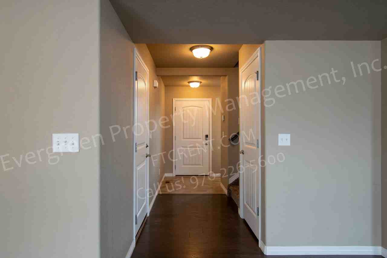 1826 Ruddlesway Dr - Photo 2 of 42