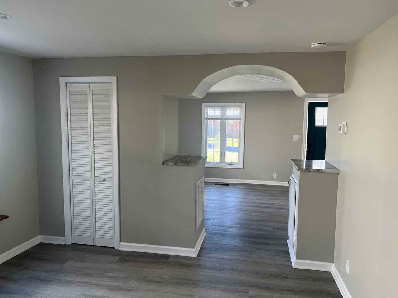 2751 Everett St - Photo 5 of 22
