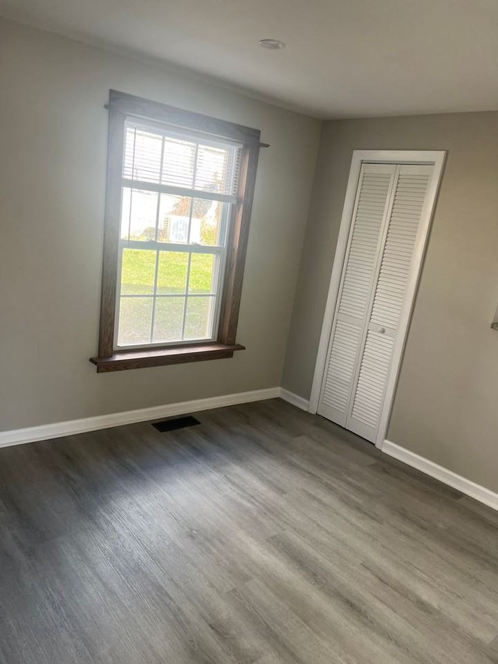 2751 Everett St - Photo 6 of 22