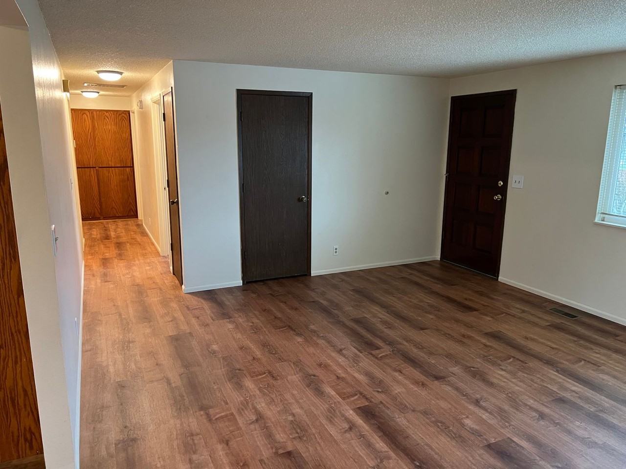 1670 Best Ln - Photo 3 of 25