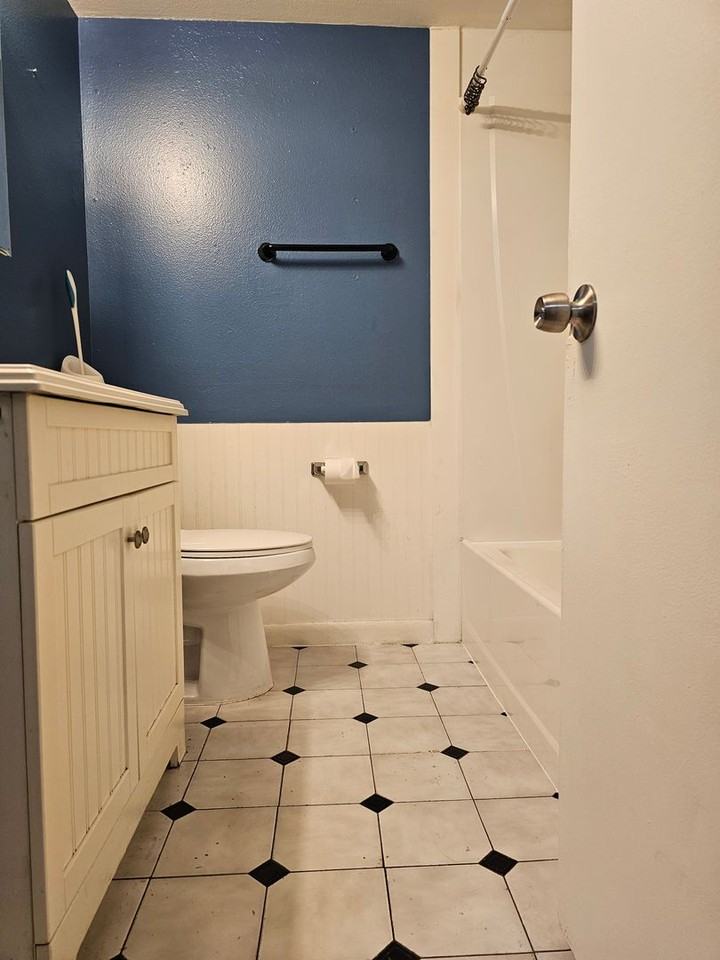 1265 Colorado Boulevard #9 - Photo 5 of 11