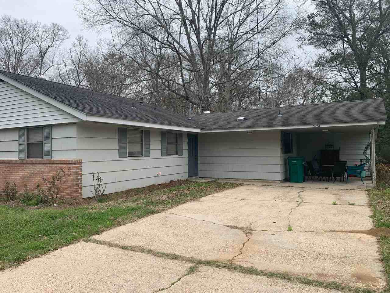 5261 Pine St - Photo 3 of 14