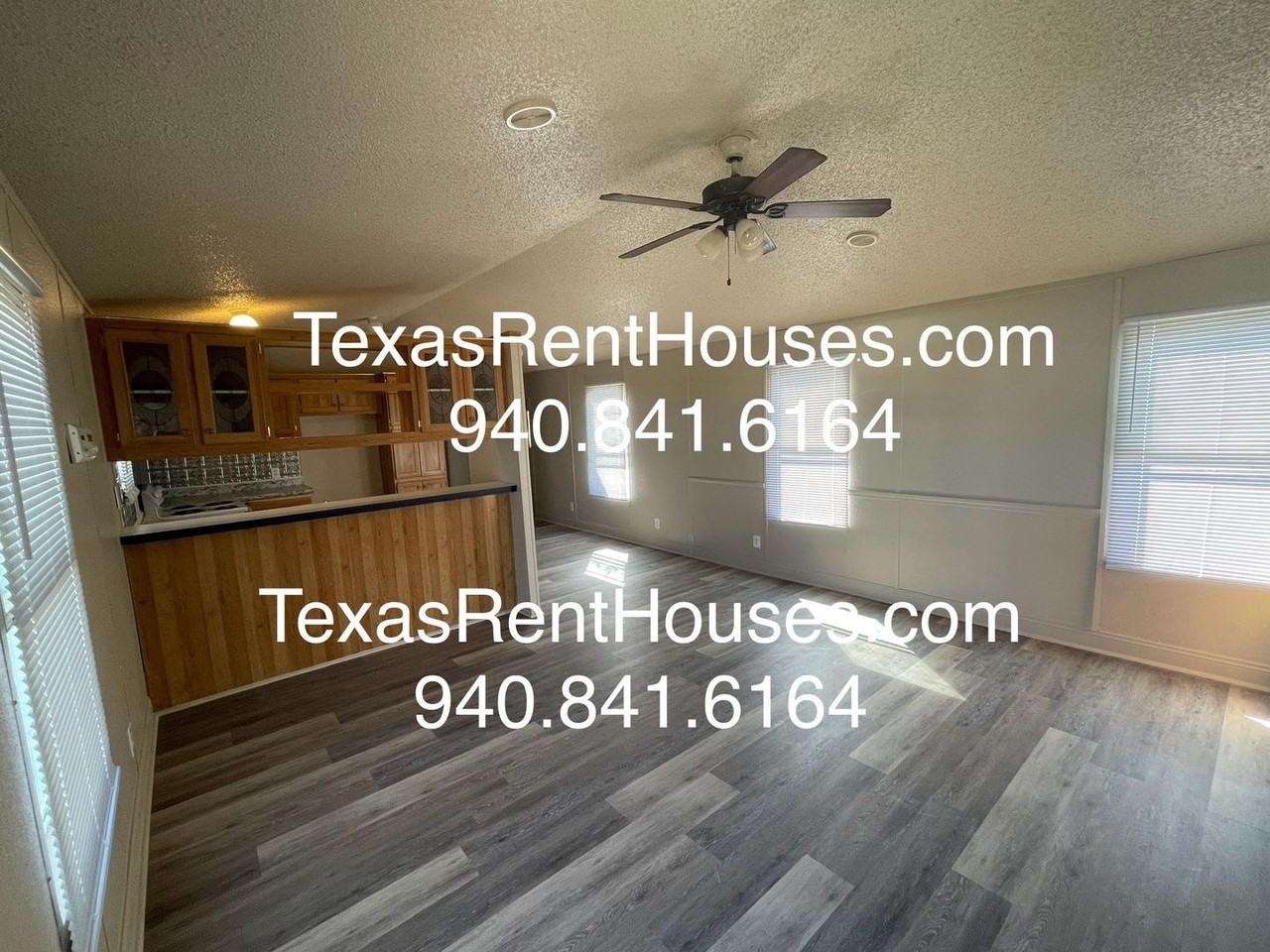 1653 Conkling Dr - Photo 2 of 8