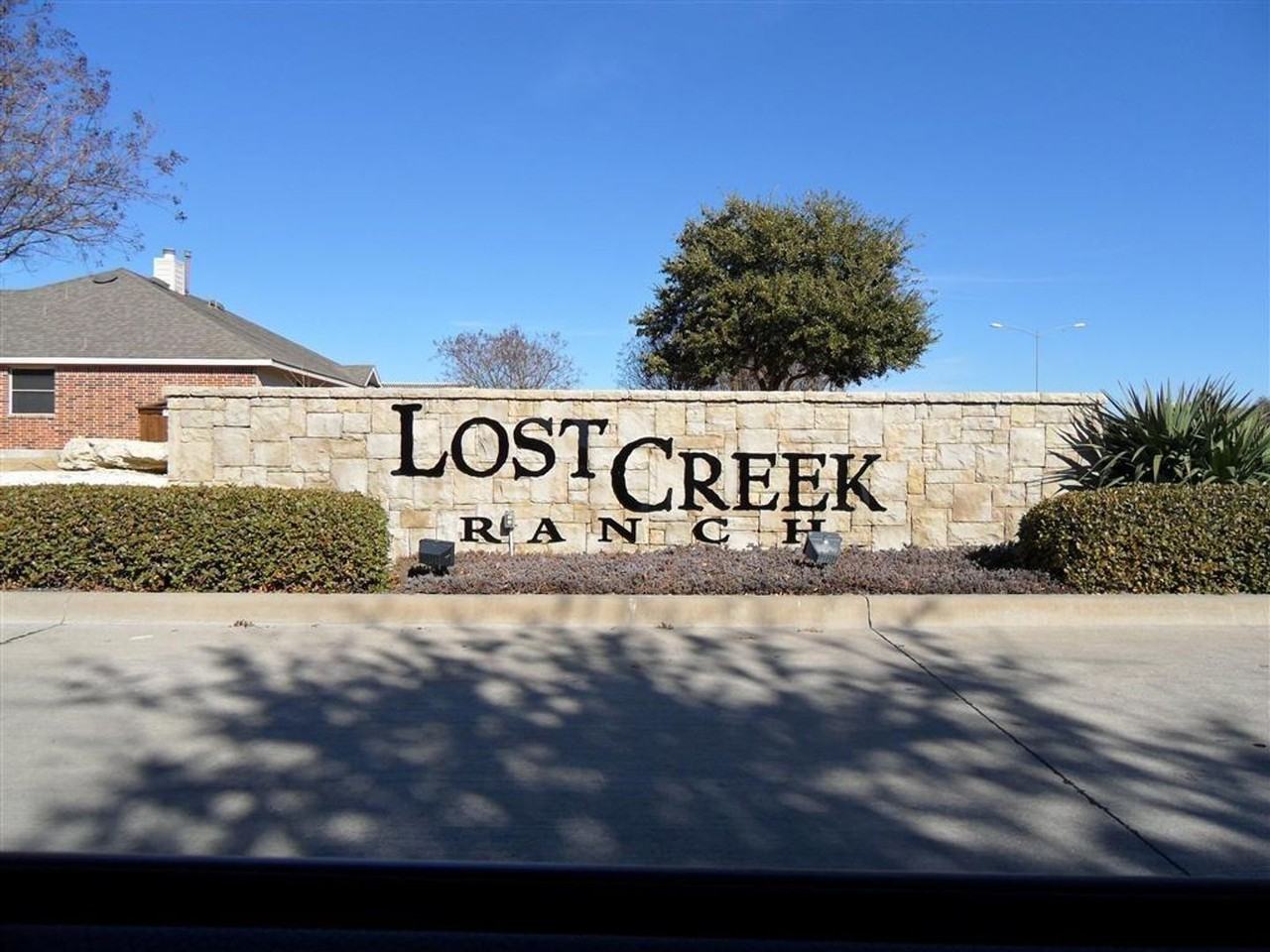 1708 Lost Creek Dr - Photo 3 of 15
