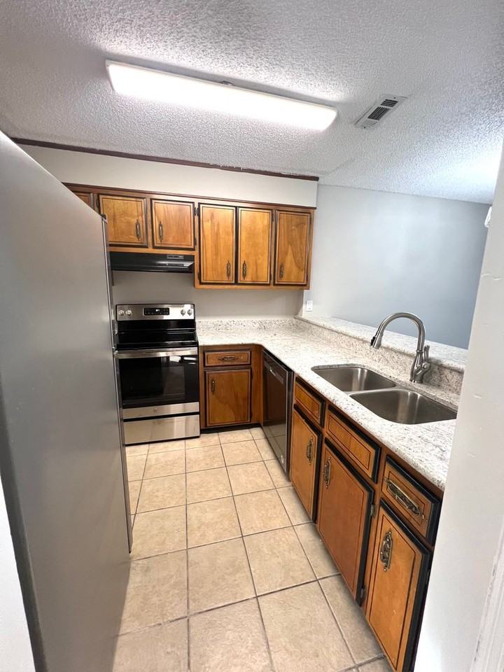 5265 Old Us 41 S - Photo 3 of 17