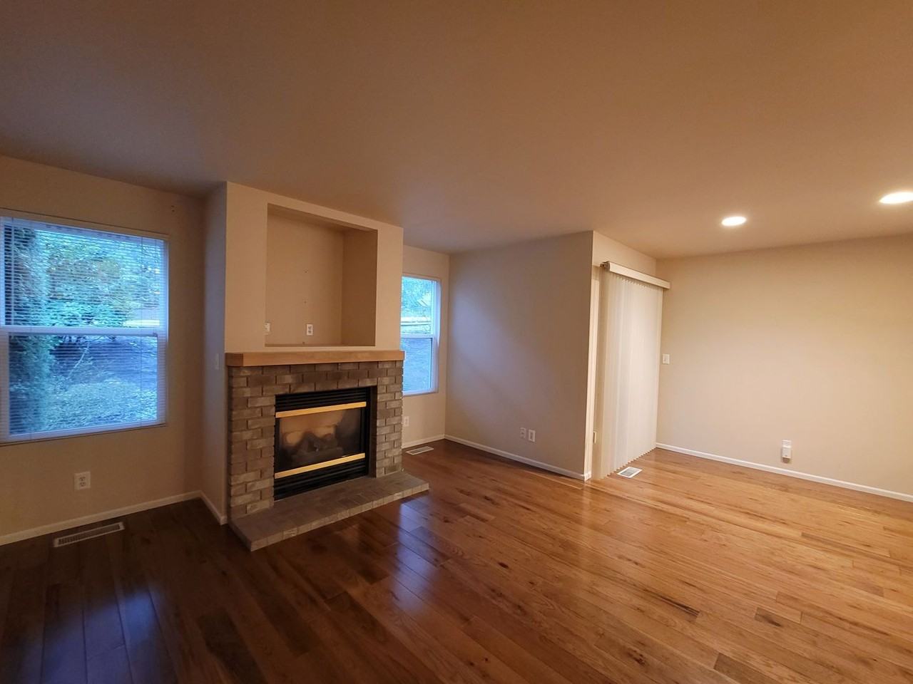 9665 Long Point Ln Nw - Photo 4 of 23