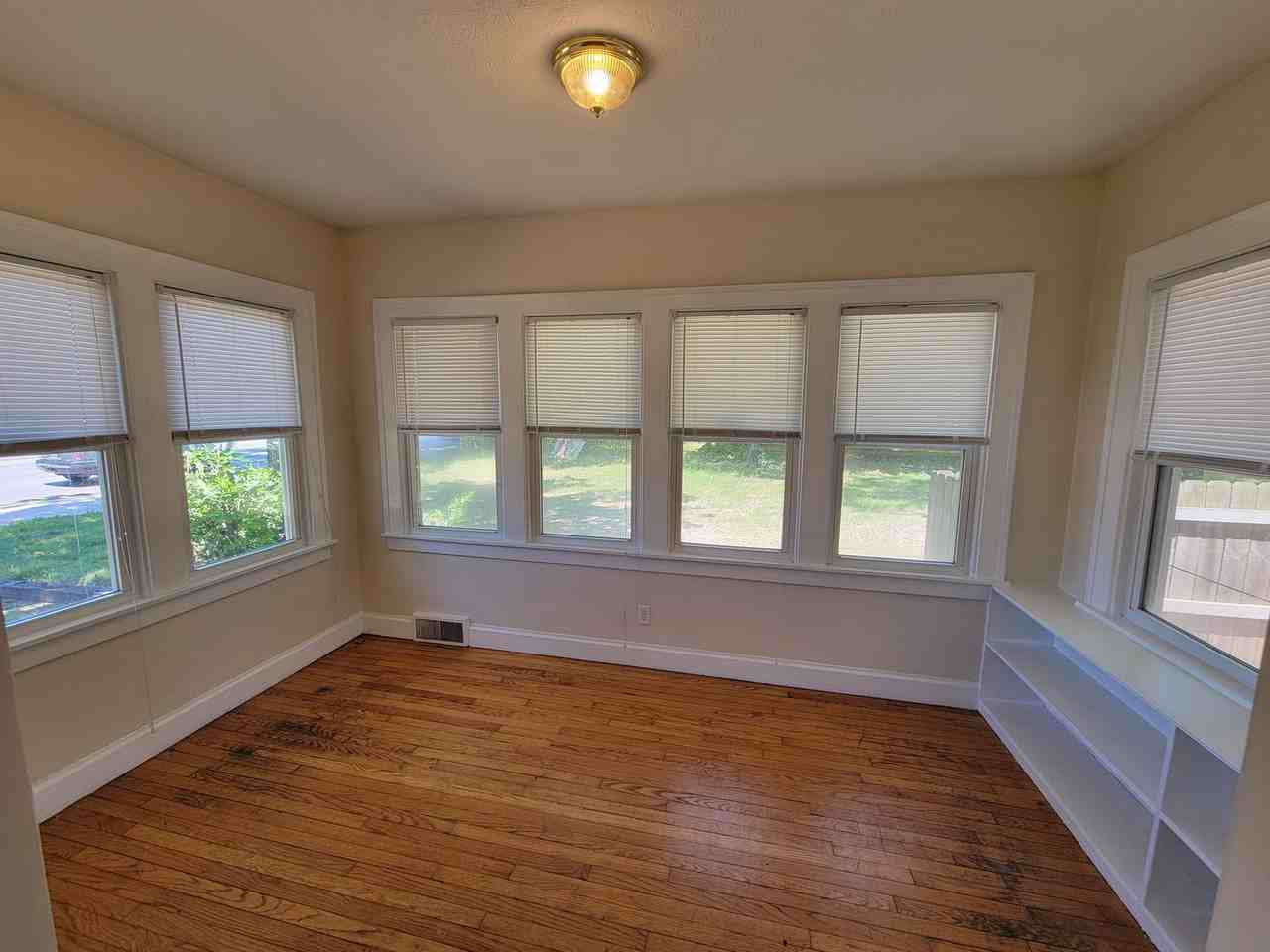 1444 S Bend Ave - Photo 5 of 30