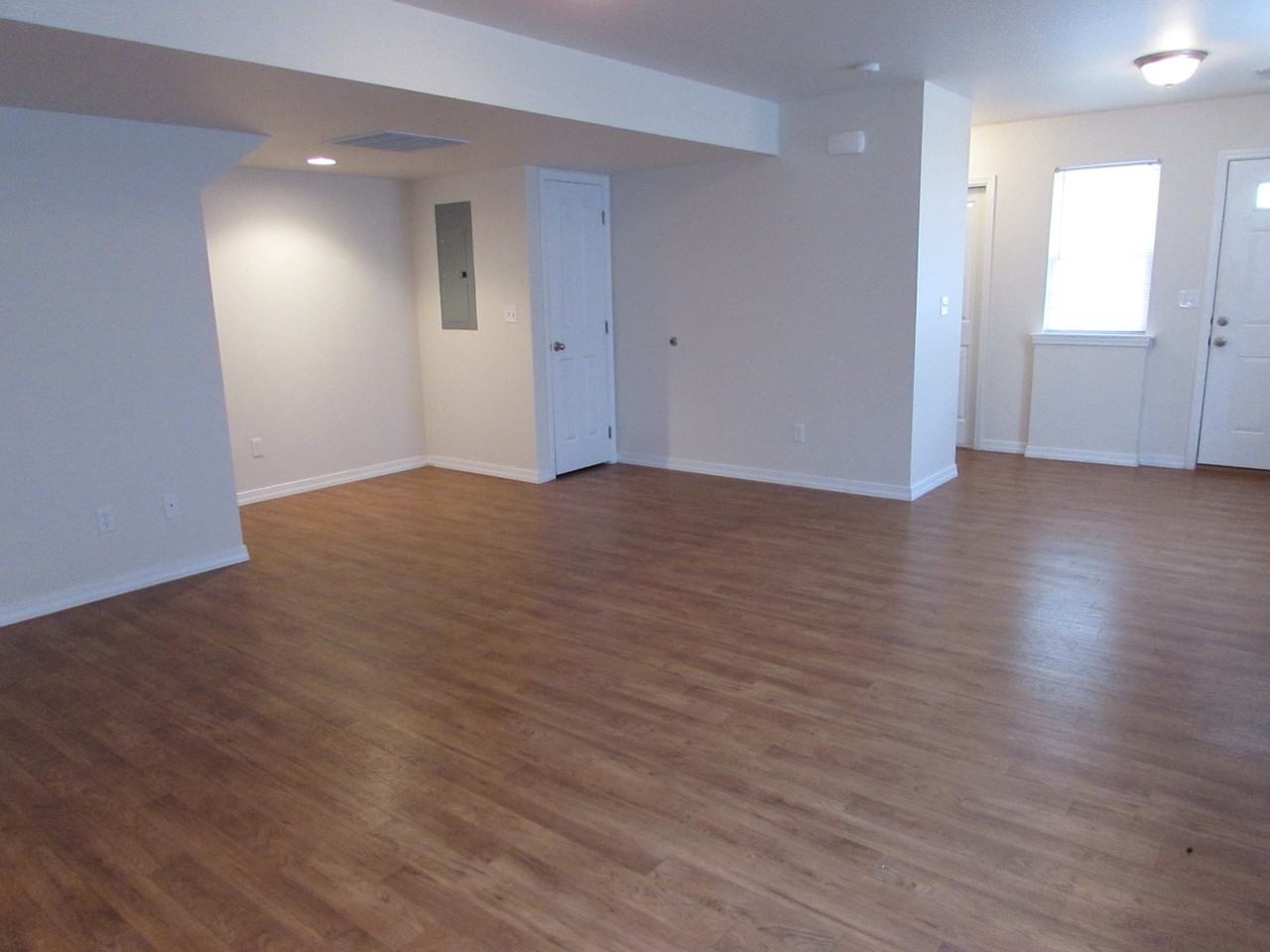 124 Andrews Dr - Photo 4 of 26