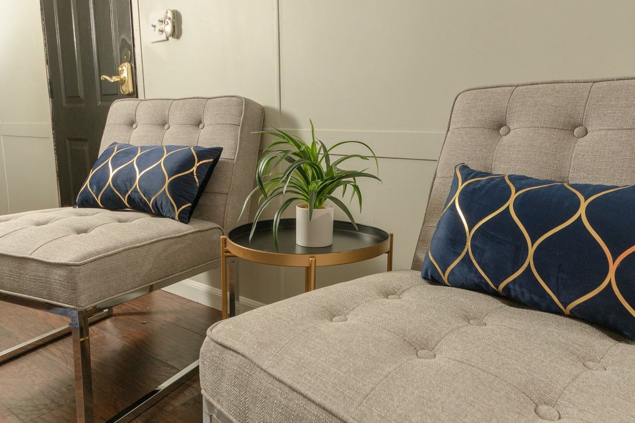 7145 Dark Hollow Rd - Photo 4 of 50