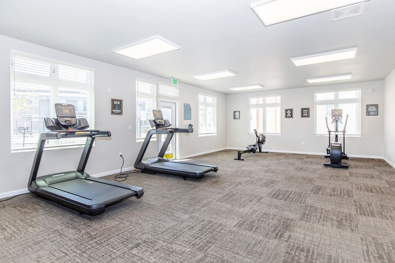 Ascent Apartments - Photo 3 of 6