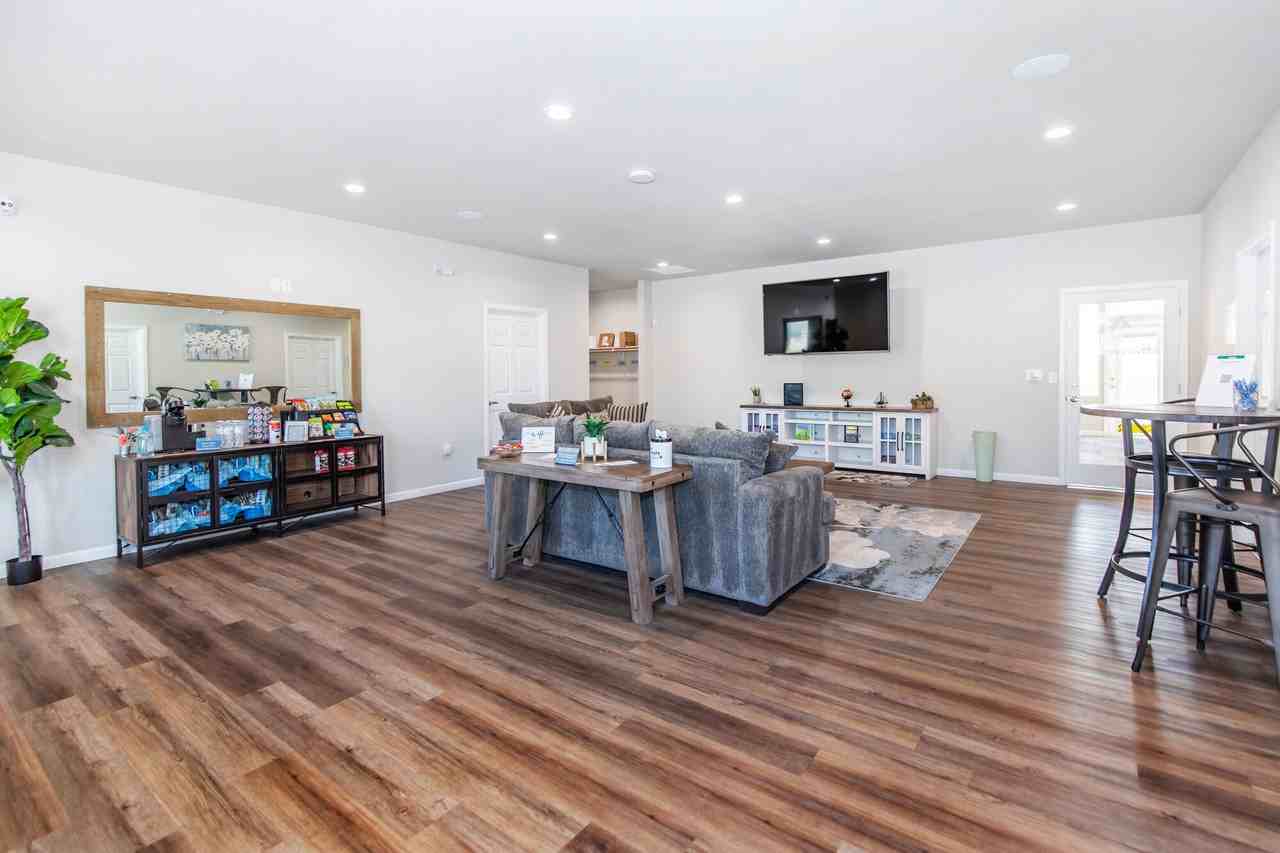 Ascent Apartments - Photo 4 of 6