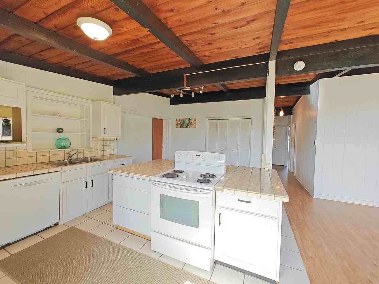 41-1644 Kalanianaʻole Highway - Photo 3 of 6