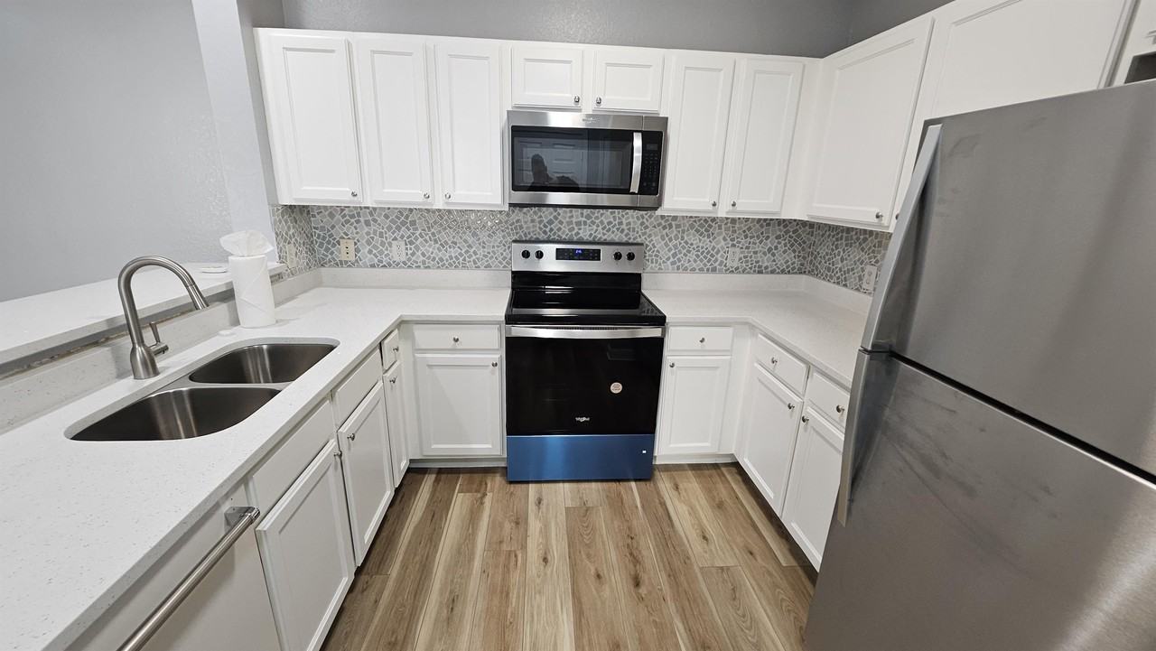 3177 Feltrim Pl #1 - Photo 6 of 28