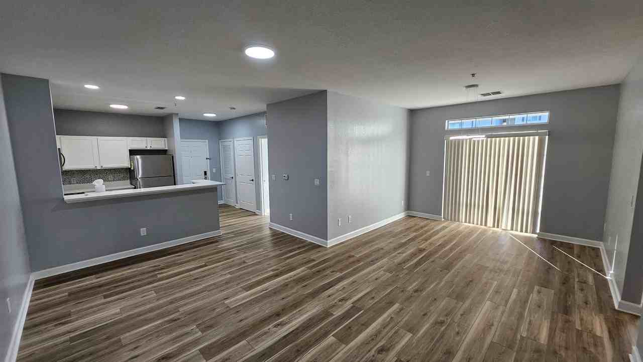 3177 Feltrim Pl #1 - Photo 7 of 28