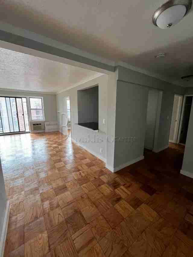 8333 118th St - Photo 2 of 6