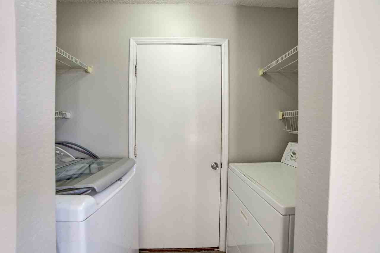 1344 E 140th Pl - Photo 2 of 26