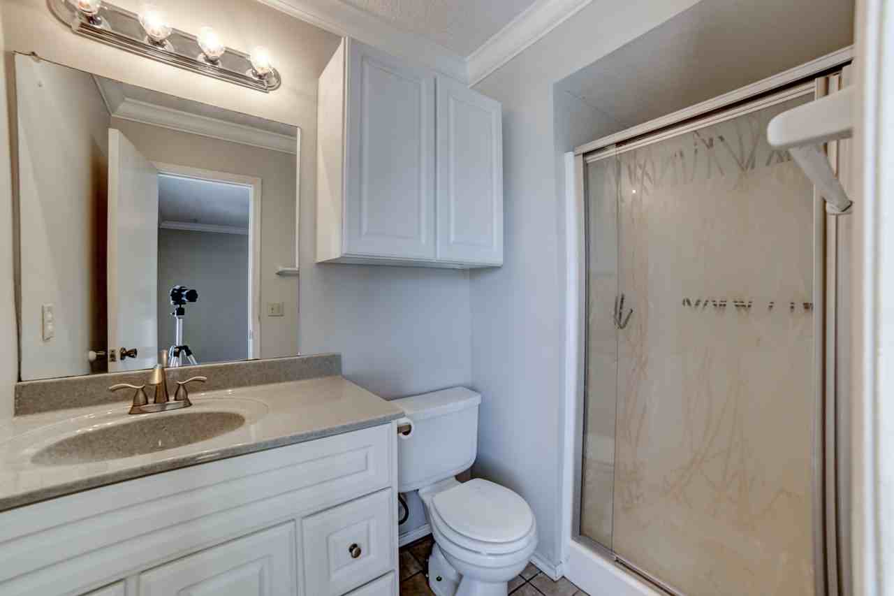 1344 E 140th Pl - Photo 3 of 26