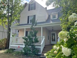 featured image of 245 Whiting Ln