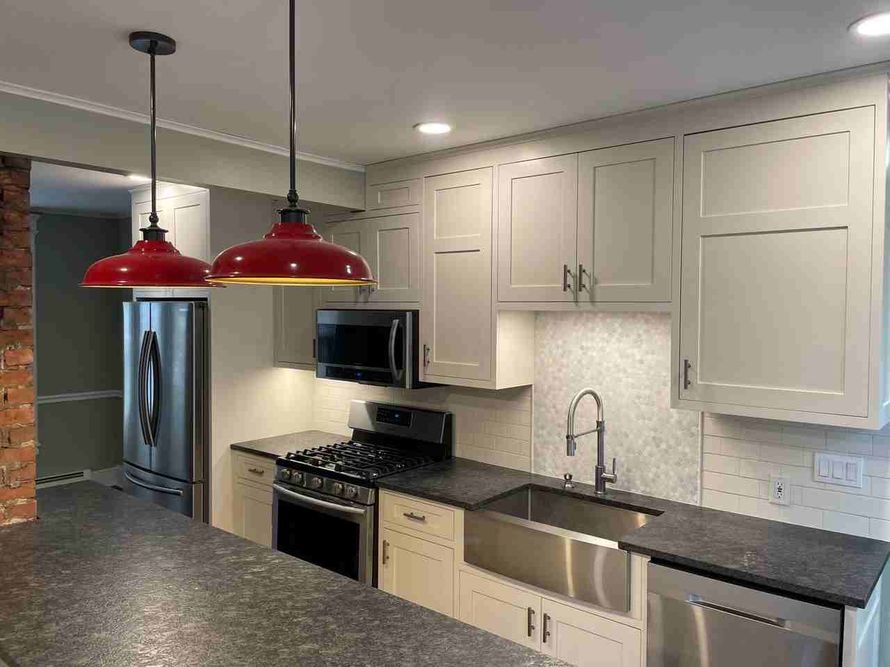 245 Whiting Ln - Photo 5 of 27