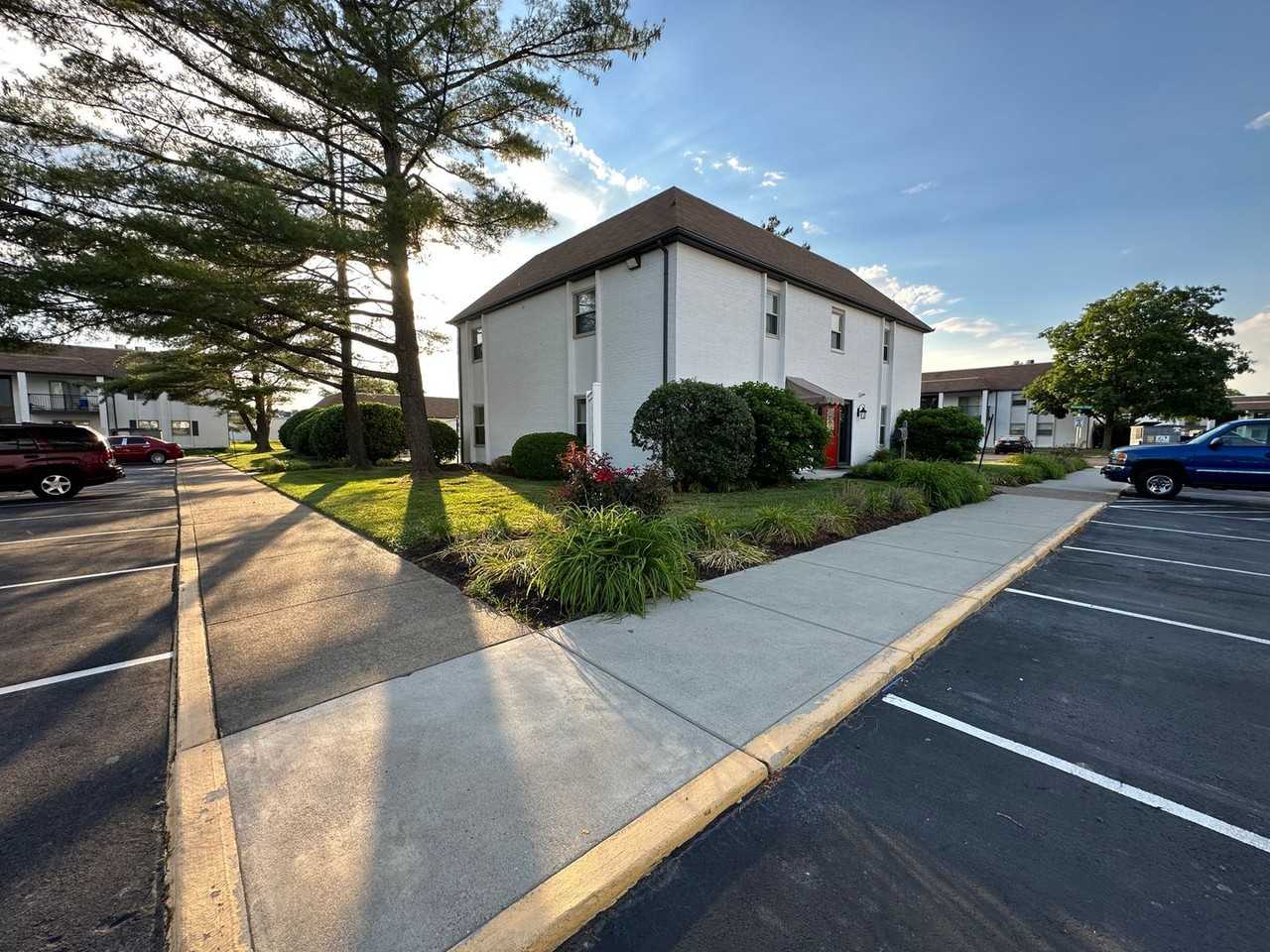 5564 E Virginia St - Photo 7 of 29