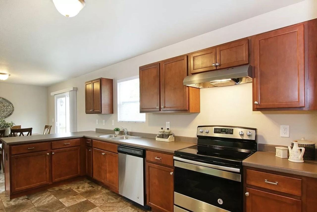 8861 Dealer Dr - Photo 2 of 21