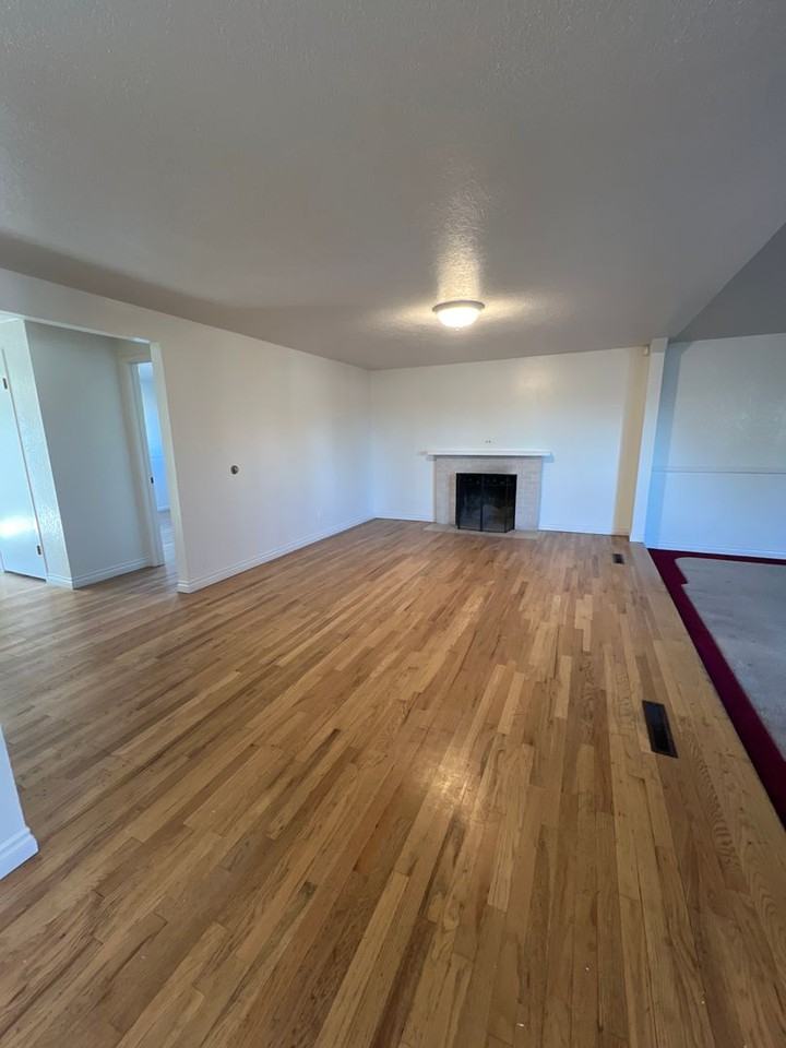 120 N 55th Ave - Photo 3 of 22
